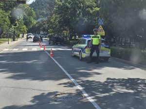 Кола блъсна възрастна жена на пешеходна пътека в Благоевград