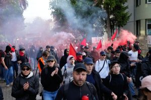 Напрежение в Германия: 15 000 души се опитаха да блокират конгреса на "Алтернатива за Германия"