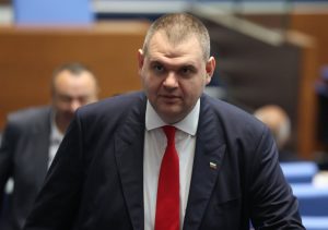 Полетите на Пеевски: Иван Демерджиев и Калин Стоянов с взаимни обвинения