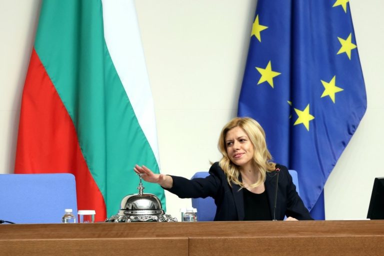 Депутатите гласуват окончателно промените в Изборния кодекс