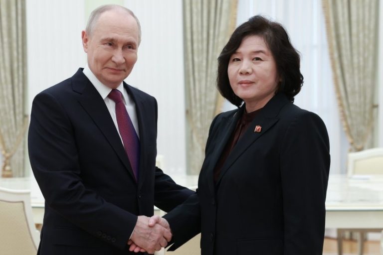 Путин прие външната министърка на Северна Корея в Кремъл за стратегически разговори Путин прие външната министърка на Северна Корея в Кремъл за стратегически разговори