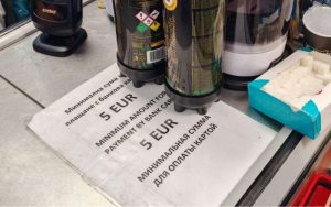 Шестима задържани за наркотици и райски газ при мащабна акция в Слънчев бряг
