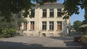 След 20 години борба: Жителите на село Бъзън спасиха сградата на местното училище