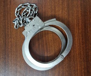 Задържан е служител в Ардино заради нарушения при обществена поръчка за 6 милиона лева