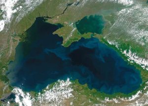 НАСА засне гигантски тюркоазени водовъртежи в Черно море