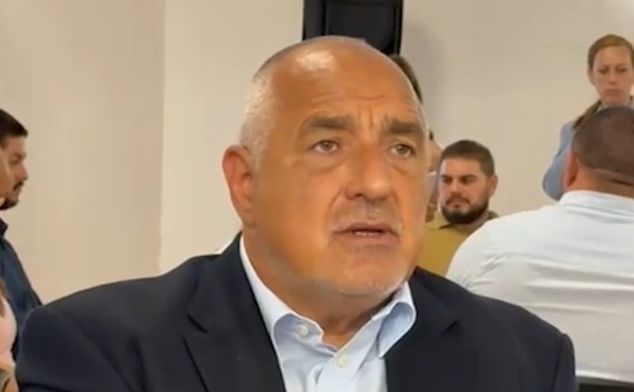 ГЕРБ: Кабинетът „Радев“ имитира работа и получи „червен картон“ от Европа