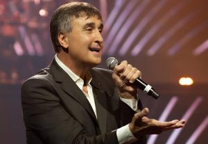 Веселин Маринов празнува 65-и рожден ден с концерт в Приморско