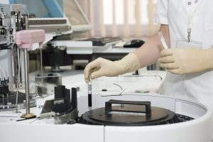 Параграф 22: Как държавата блокира спасителното лечение на редките болести