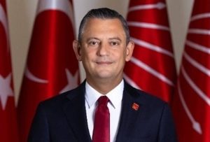 Турската прокуратура поиска сваляне на имунитета на Йозгюр Йозел, лидер на новосъздадената „Нова партия“