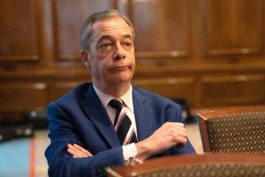 Частични избори във Великобритания, Фараж се изправя срещу 33-ма кандидати