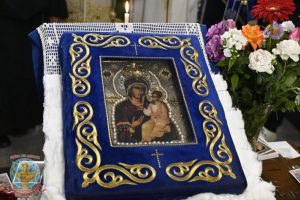 Хавайската мироточива икона на Пресвета Богородица пристигна във Варна