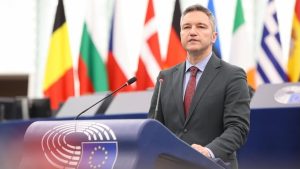 Кристиан Вигенин заминава за Улан Батор за участие в конференция на ООН