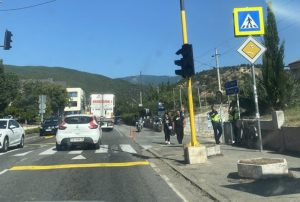 Жители на Кресна: В петък и в неделя не излизаме от домовете си