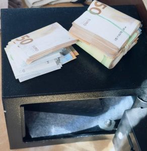 Обвиниха трима за пласиране на фалшиви пари в Пловдивско и опит за грабеж на майка и син във Видин (Снимки)