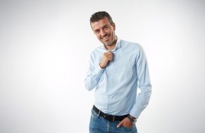 Супер приложението tbi bank app и карта neon помагат за старта на учебната година