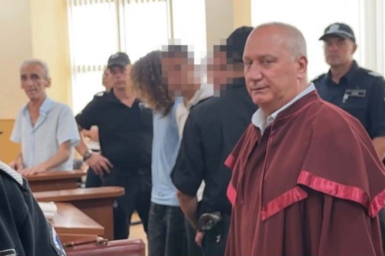 Решават за ареста на още трима непълнолетни по делото за убийството на Младежкия хълм