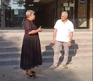 С бурни аплодисменти: РЗИ-Пловдив изпрати д-р Аргиров в пенсия (Видео)