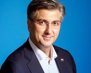 Пленкович: Държавно погребение за Младич би затворило вратата на Сърбия към ЕС