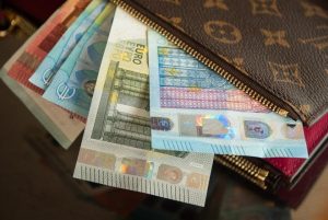 Вторият пенсионен стълб: Ръст на пожизнените пенсии и активи за над 17 милиарда евро