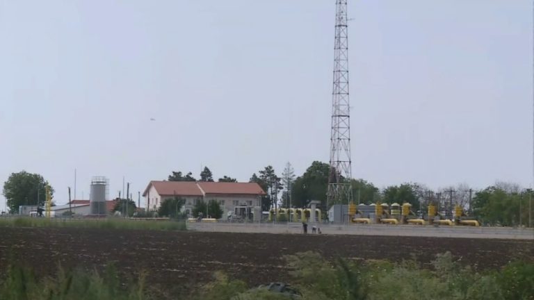 Взривът от падналия дрон се чул в Кардам, хората са притеснени заради близостта на станцията Взривът от падналия дрон се чул в Кардам, хората са притеснени заради близостта на станцията