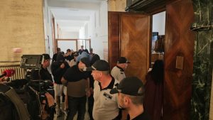 Защитата на задържаните за фентанил поиска делото да се гледа в София
