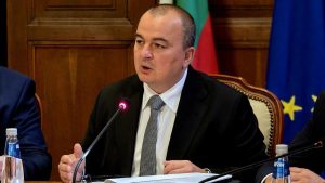 Министър Абровски: Няма прехвърляне на африканска чума извън стопанствата, където е открита