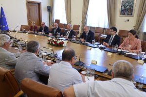 Румен Радев към синдикатите: Правителството е ангажирано с устойчивото развитие на енергетиката