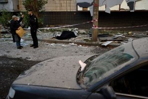 Войната в Украйна: Един човек е загинал в Суми, а трима са ранени в Одеса при руска атака