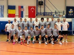 България победи и Румъния на Балканиадата за волейболисти до 16 г.