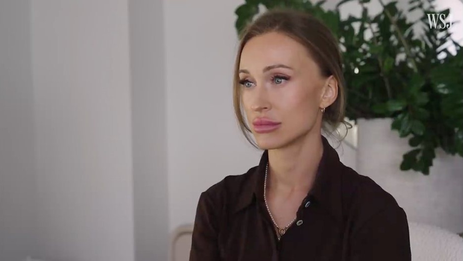 Как рускинята Юлия Молчанова попадна в „сектата“ на Епстийн и се измъкна оттам