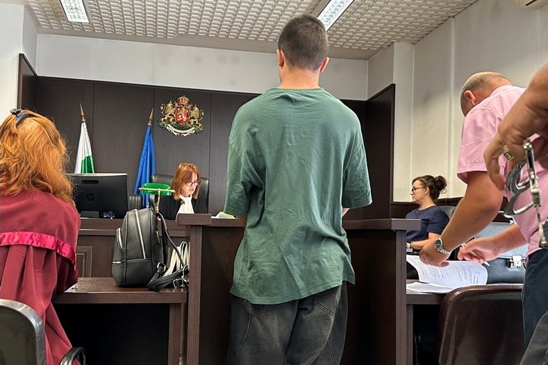 Последният задържан за убийството на Младежкия хълм остава в ареста