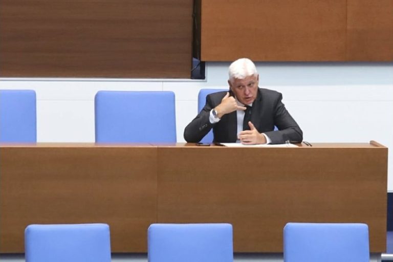 Военните летци ще могат да свалят чужди самолети и дронове при самозащита Военните летци ще могат да свалят чужди самолети и дронове при самозащита