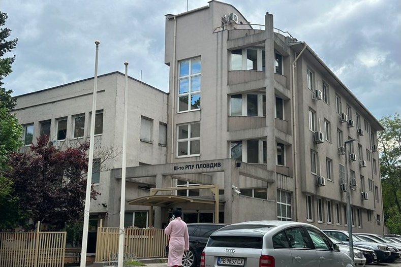 Двама познайници на полицията получиха условни присъди за грабеж в Пловдив