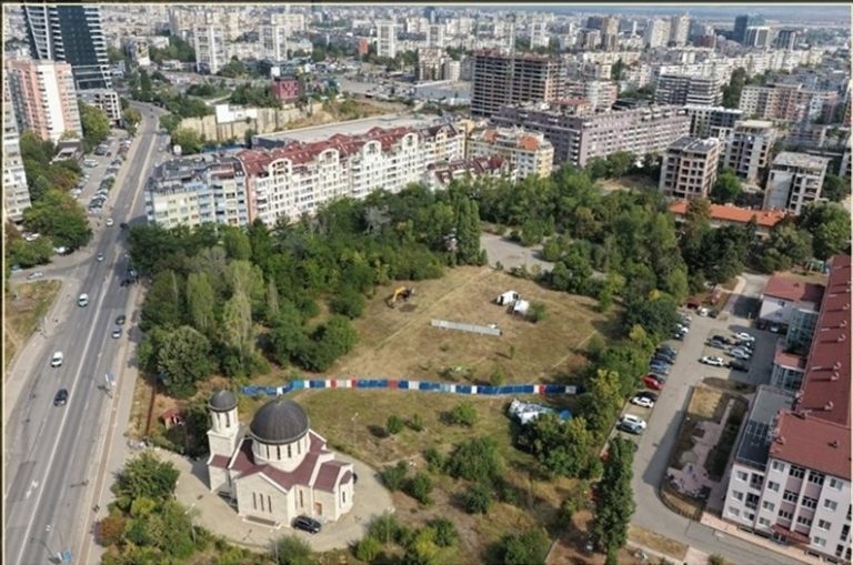 Живите езера на Южния парк: как граждани и общината връщат водата в него Живите езера на Южния парк: как граждани и общината връщат водата в него