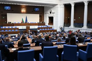 На първо четене: отпада таксата за електронна идентификация