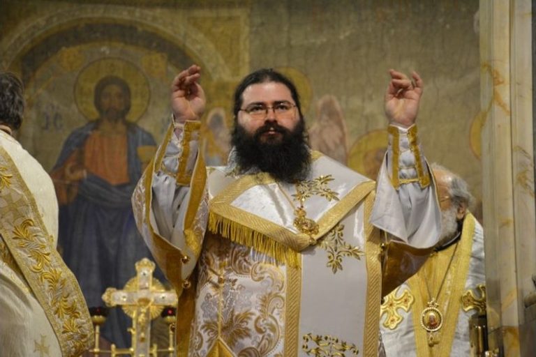 Светият синод подкрепи въвеждането на „Добродетели и религии“ в задължителните учебни часове