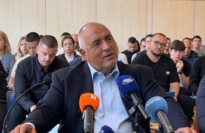 Борисов към партията на Радев: Не заплашвайте кметовете