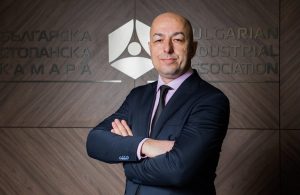 Икономист: ЕК вероятно ще съди България заради данък свръхпечалба
