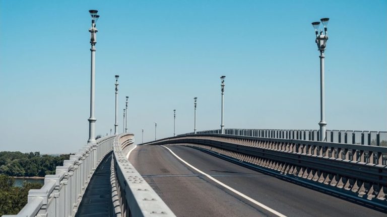 Румъния премахва таксата за Дунав мост и предлага същото на България Румъния премахва таксата за Дунав мост и предлага същото на България