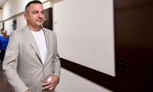 Не откриха Иван Портних на адреса му, делото за замърсяването на Варненското езеро отложено