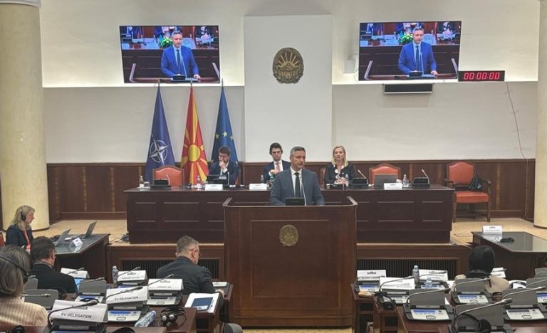Вигенин в Скопие: Добрите пътища и надеждните жп връзки в региона не са второстепенни въпроси