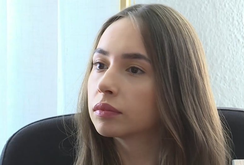 Ива Михайлова: Полиция влиза без заповед за обиск, дронове летят над къщата ми