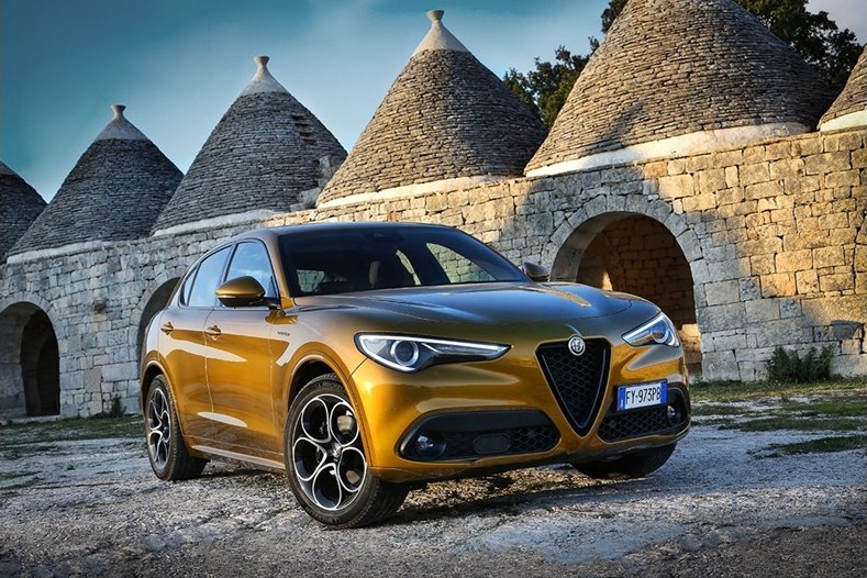 ЕС слага край на една традиция: Alfa Romeo мести номера в центъра заради безопасността на пешеходците
