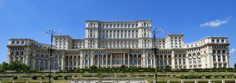Румънският парламент ще гласува днес вот на доверие за кабинета на Зигфрид Мурешан