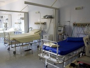Българските медици получават повече от румънските, а прегледите у нас са по-достъпни