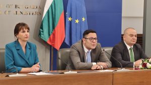 Правителството премахва акциза върху пропан-бутана, отпуска помощи за земеделците и социално слаби