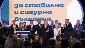 Кандидат-президентската двойка Гюров и Кандев стартира предизборната си кампания