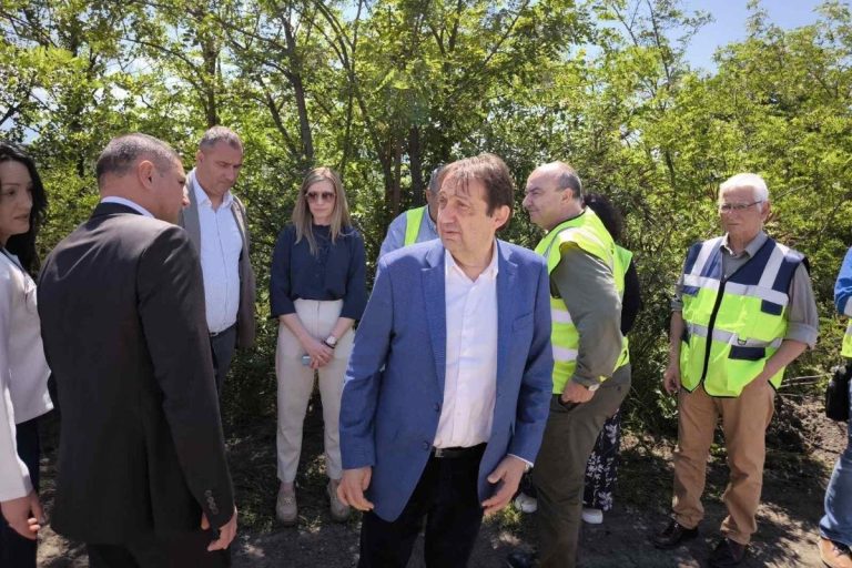 Шишков: Започна подмяна на опасни мантинтели Шишков: Започна подмяна на опасни мантинтели