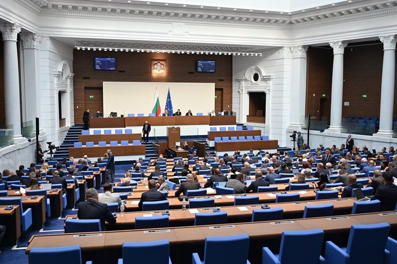 Парламентът одобри база за ремонт на генератори за F-16 в България