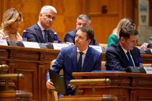 Румънският парламент отхвърли кабинета на Сигфрид Мурешан